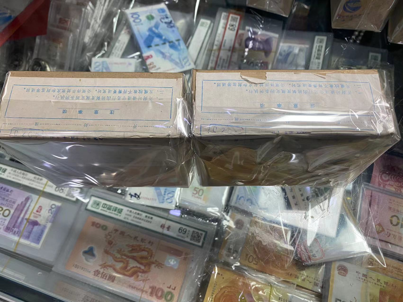dvubb 图片点击可在新窗口打开查看