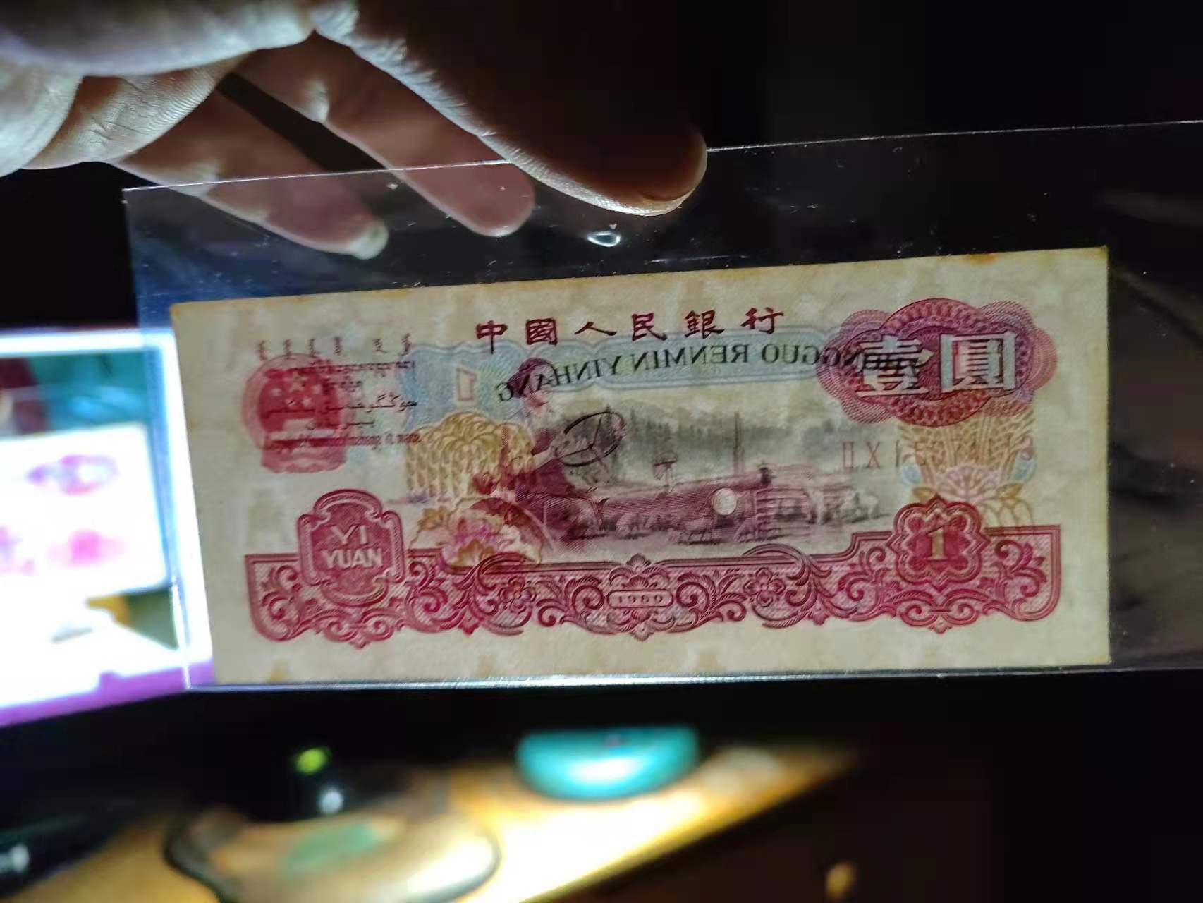 dvubb 图片点击可在新窗口打开查看