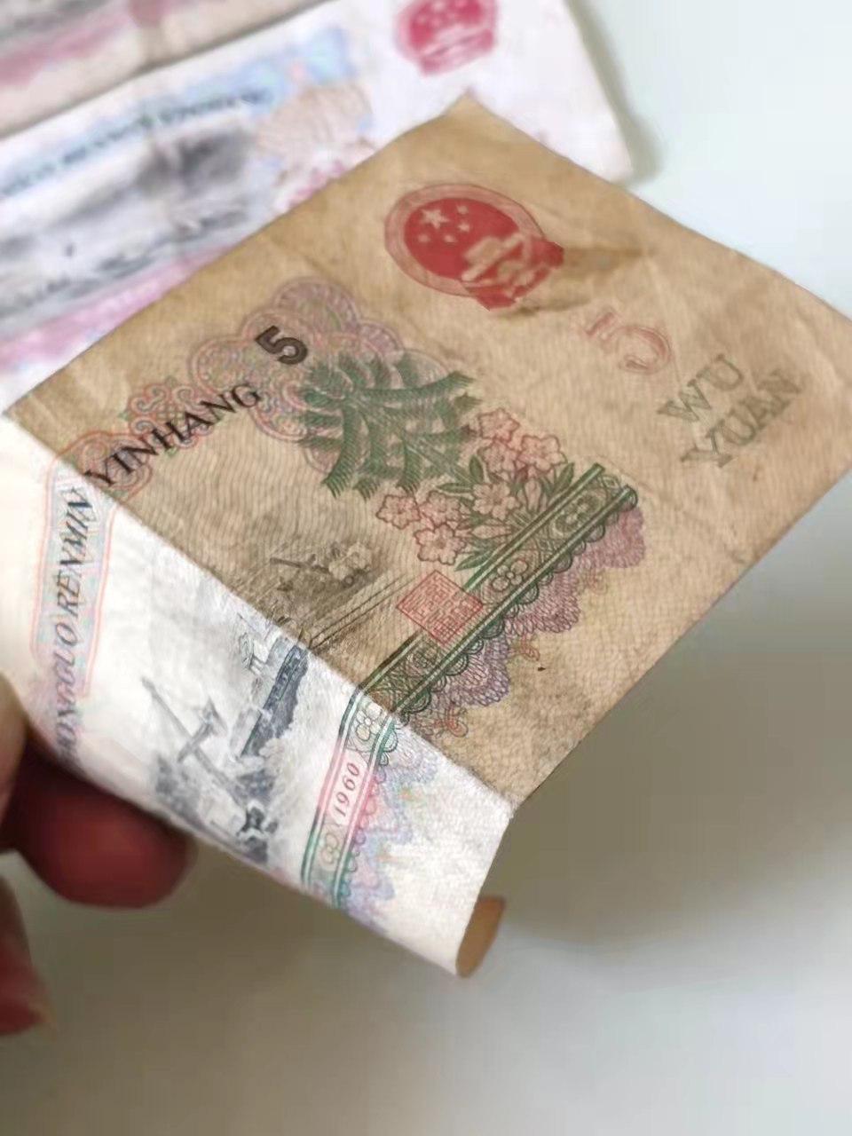 dvubb 图片点击可在新窗口打开查看