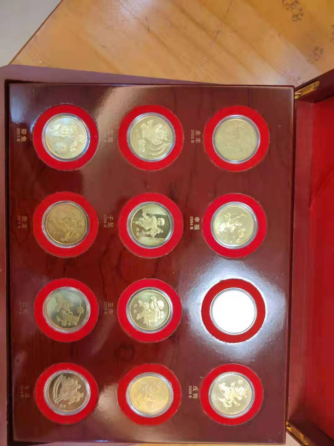 dvubb 图片点击可在新窗口打开查看