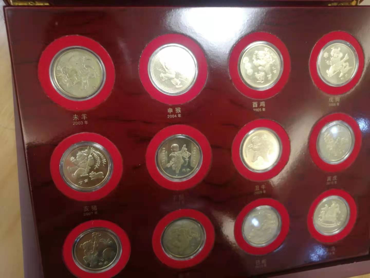dvubb 图片点击可在新窗口打开查看