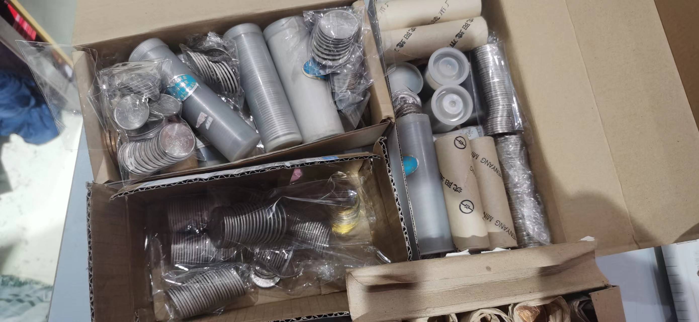 dvubb 图片点击可在新窗口打开查看