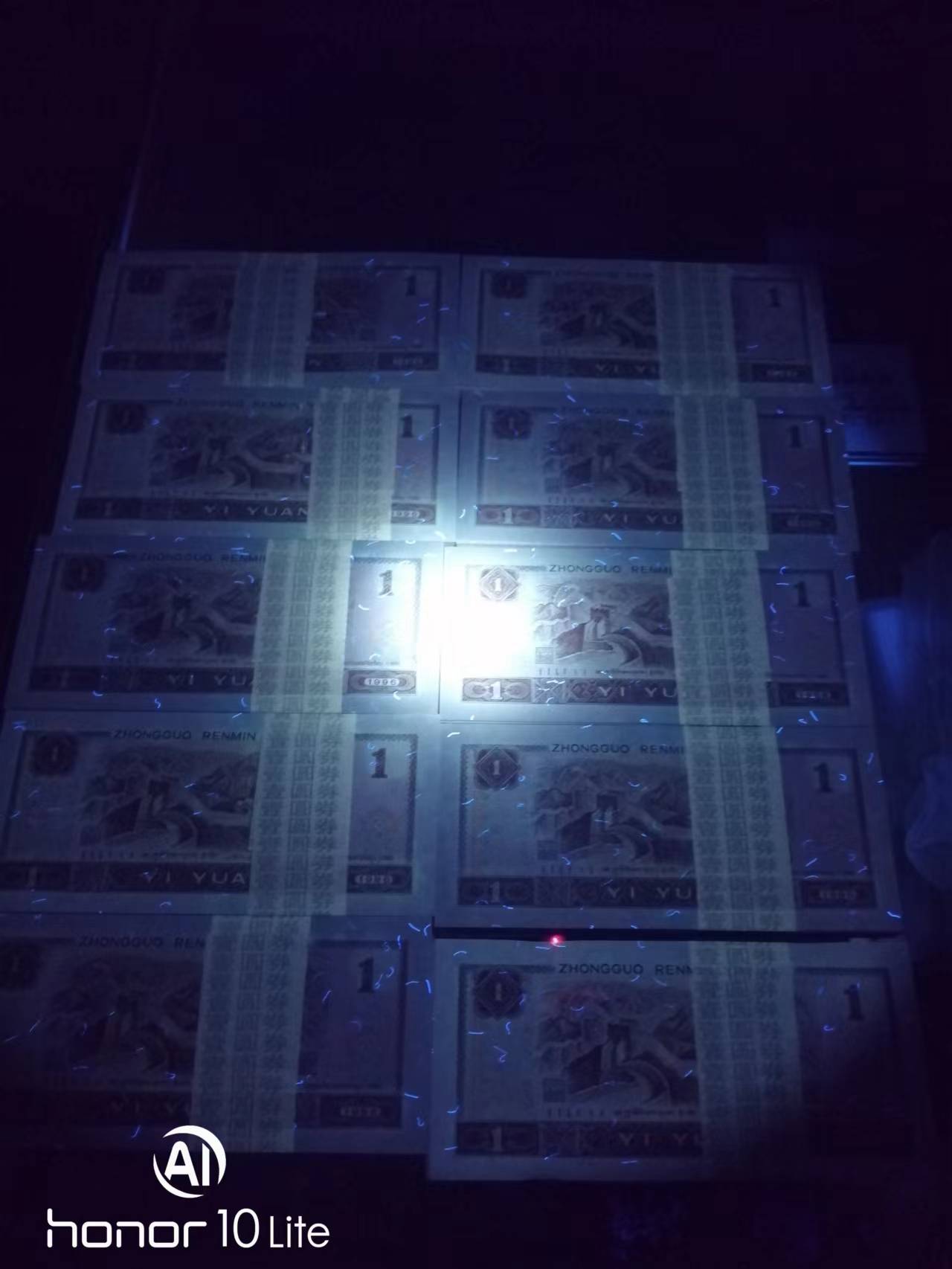 dvubb 图片点击可在新窗口打开查看