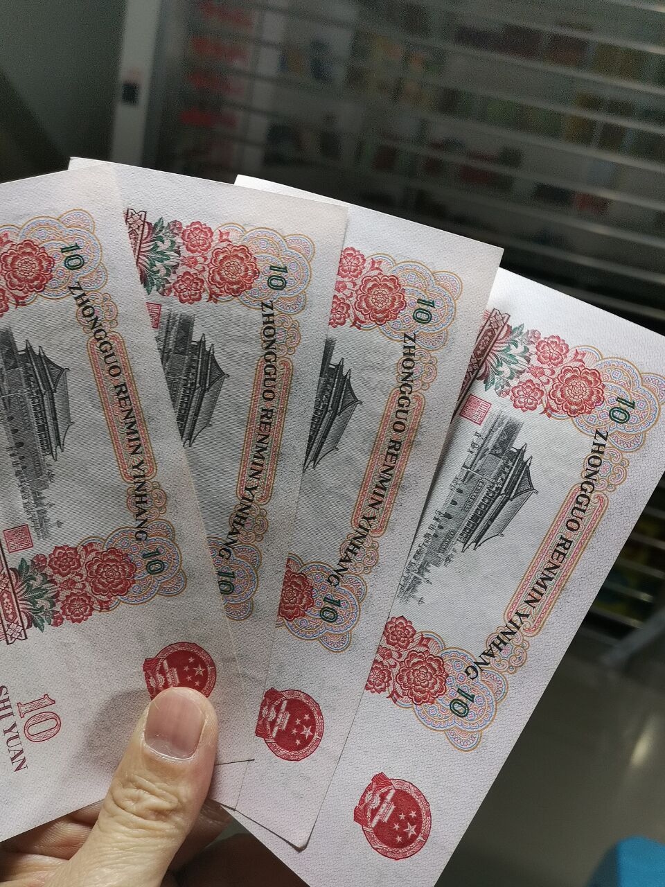 dvubb 图片点击可在新窗口打开查看