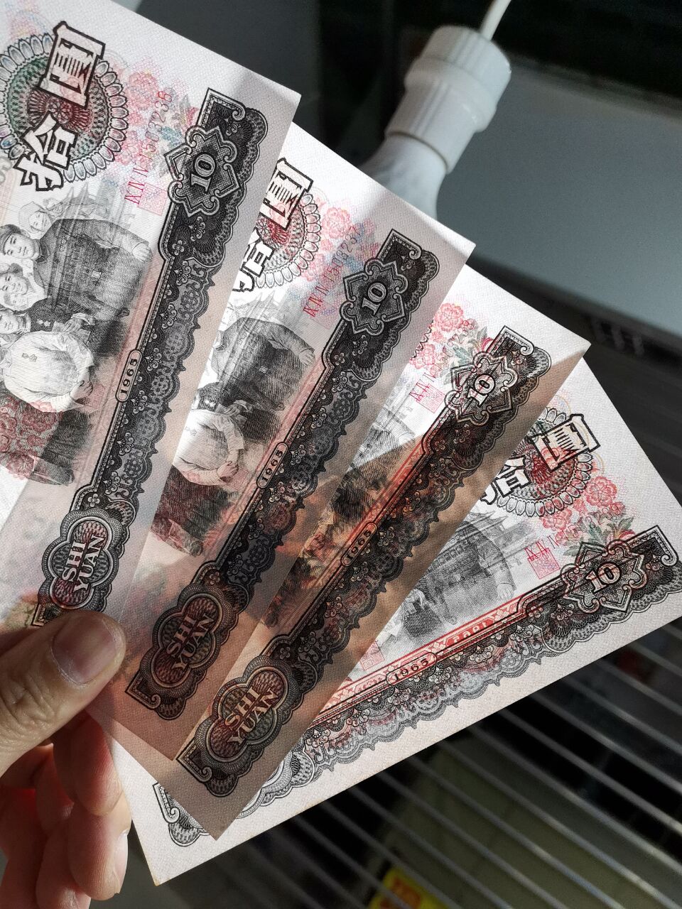 dvubb 图片点击可在新窗口打开查看