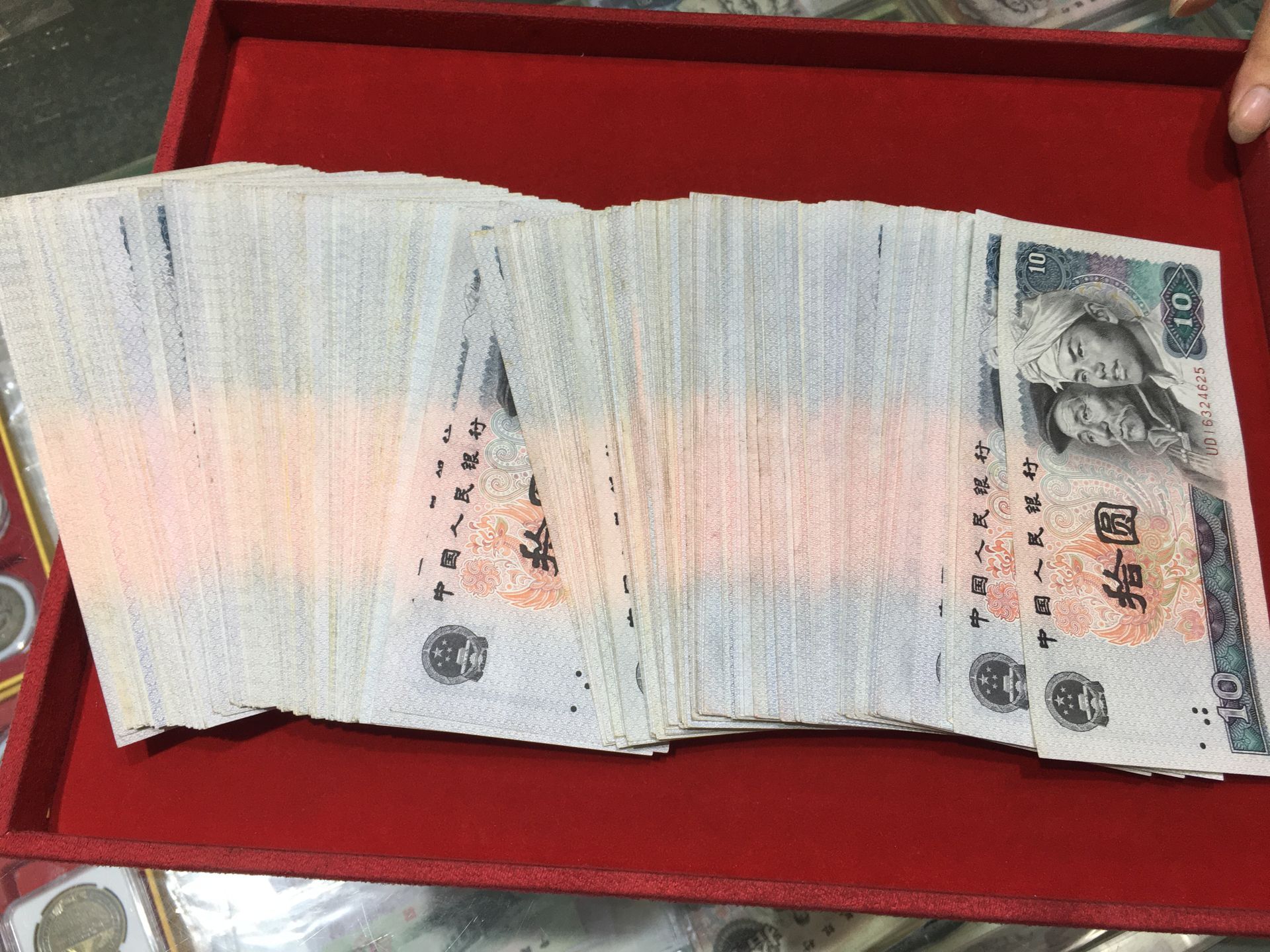 dvubb 图片点击可在新窗口打开查看