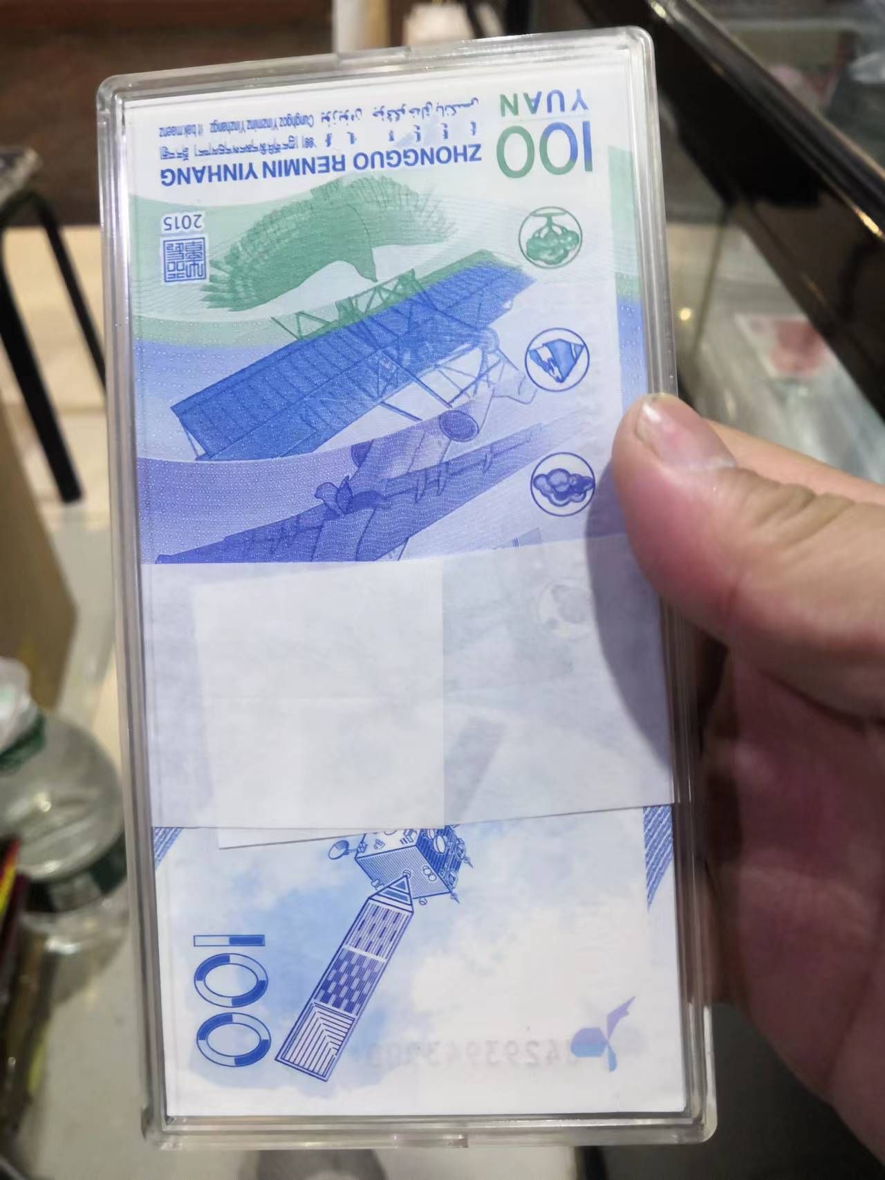 dvubb 图片点击可在新窗口打开查看