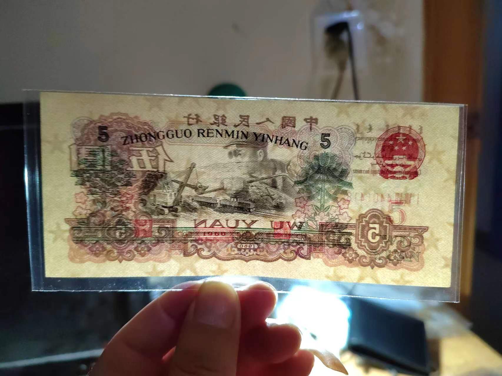 dvubb 图片点击可在新窗口打开查看