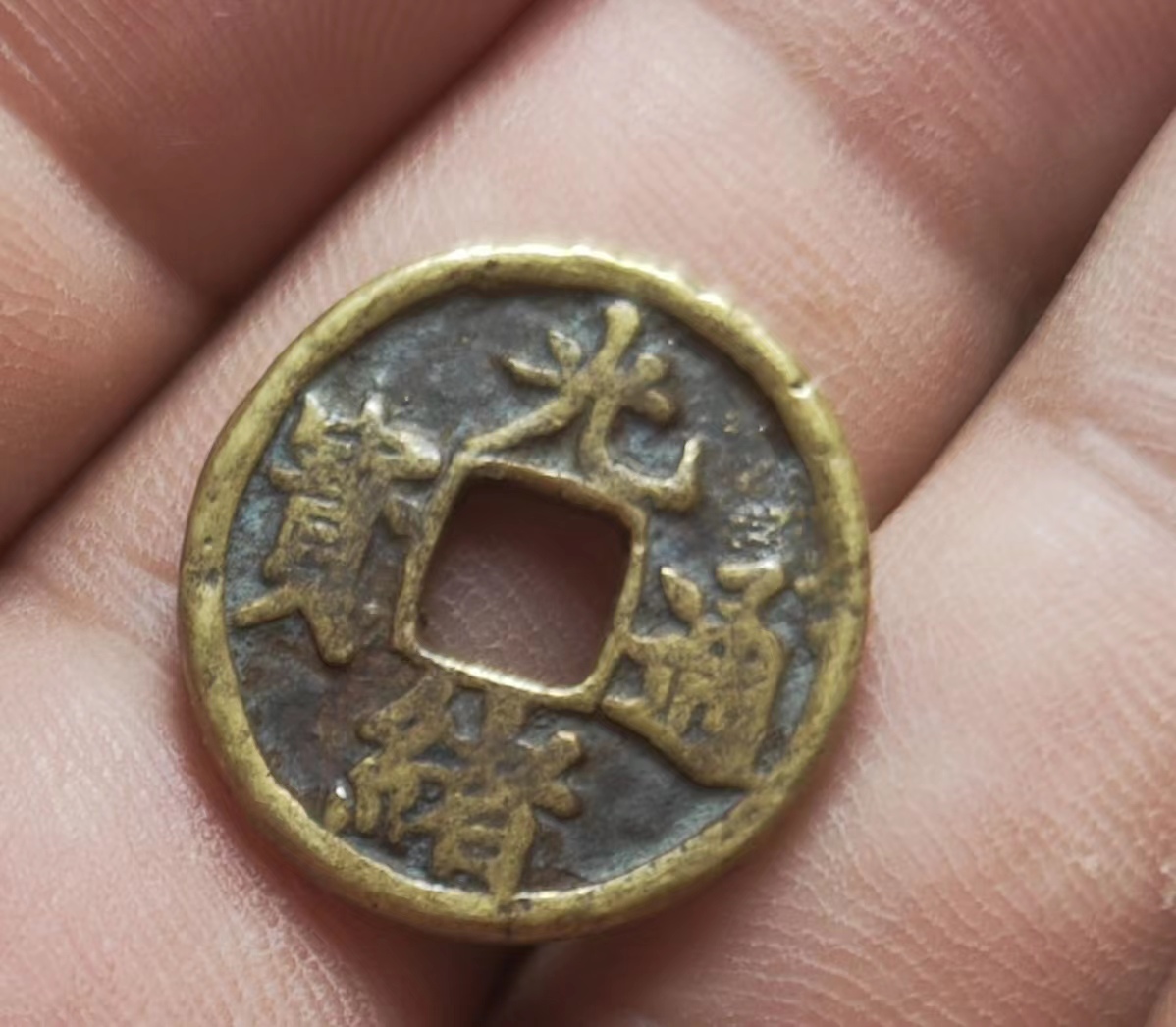 dvubb 图片点击可在新窗口打开查看