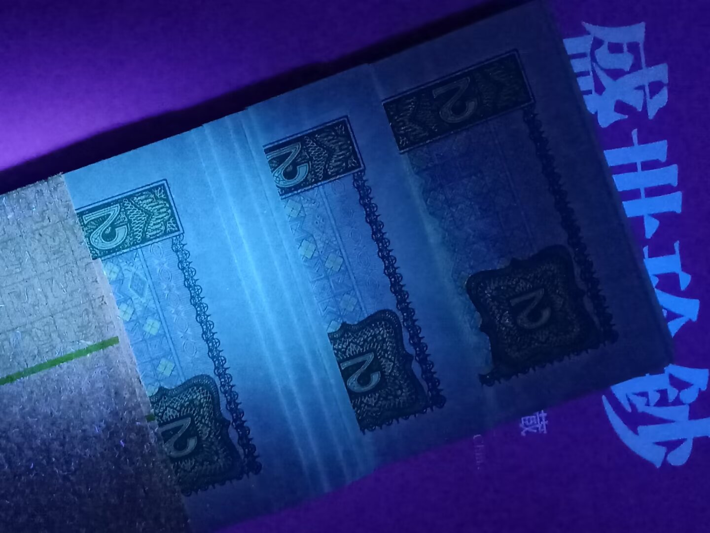 dvubb 图片点击可在新窗口打开查看