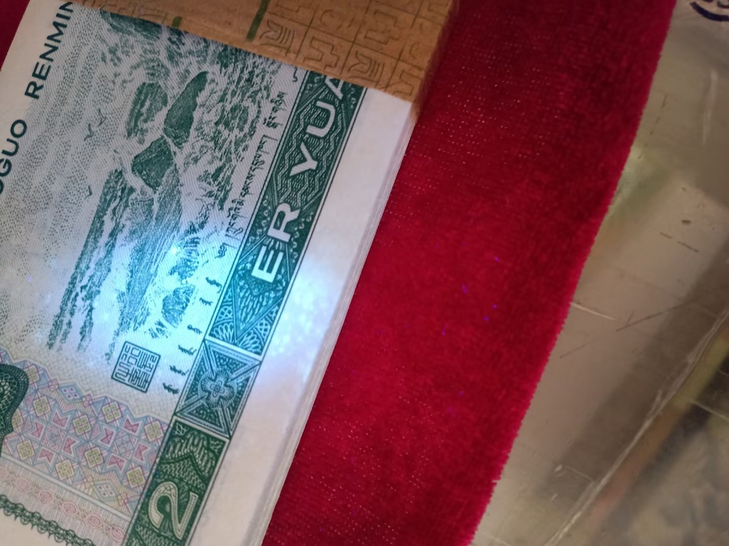 dvubb 图片点击可在新窗口打开查看