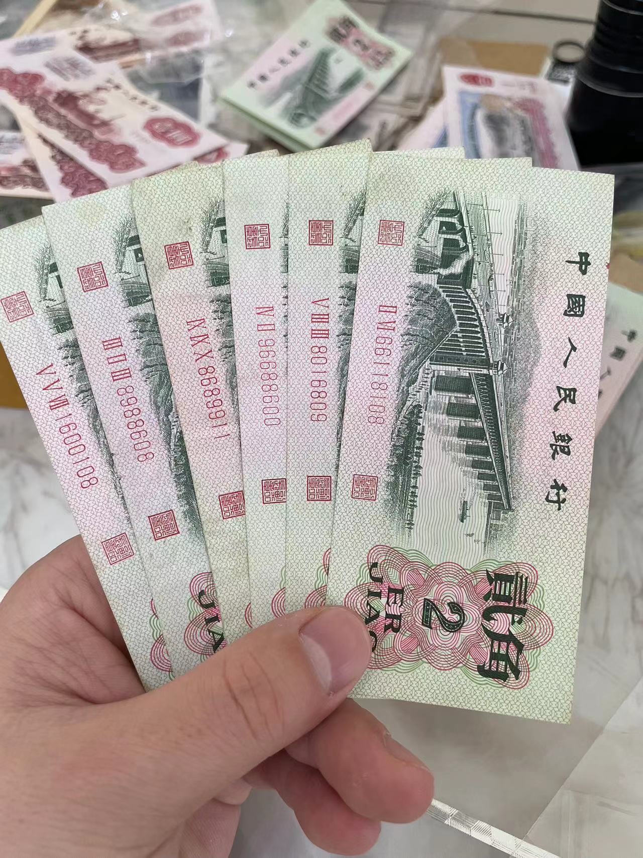 dvubb 图片点击可在新窗口打开查看