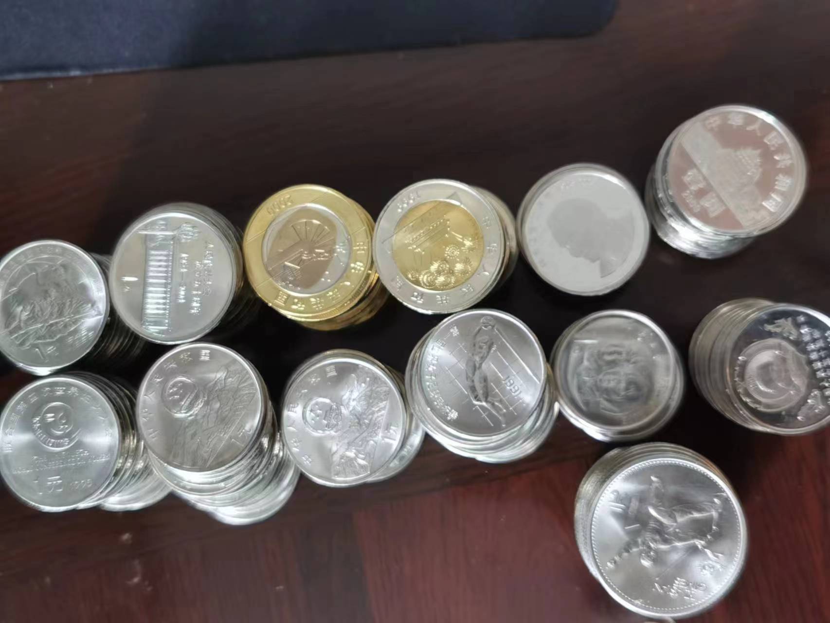 dvubb 图片点击可在新窗口打开查看