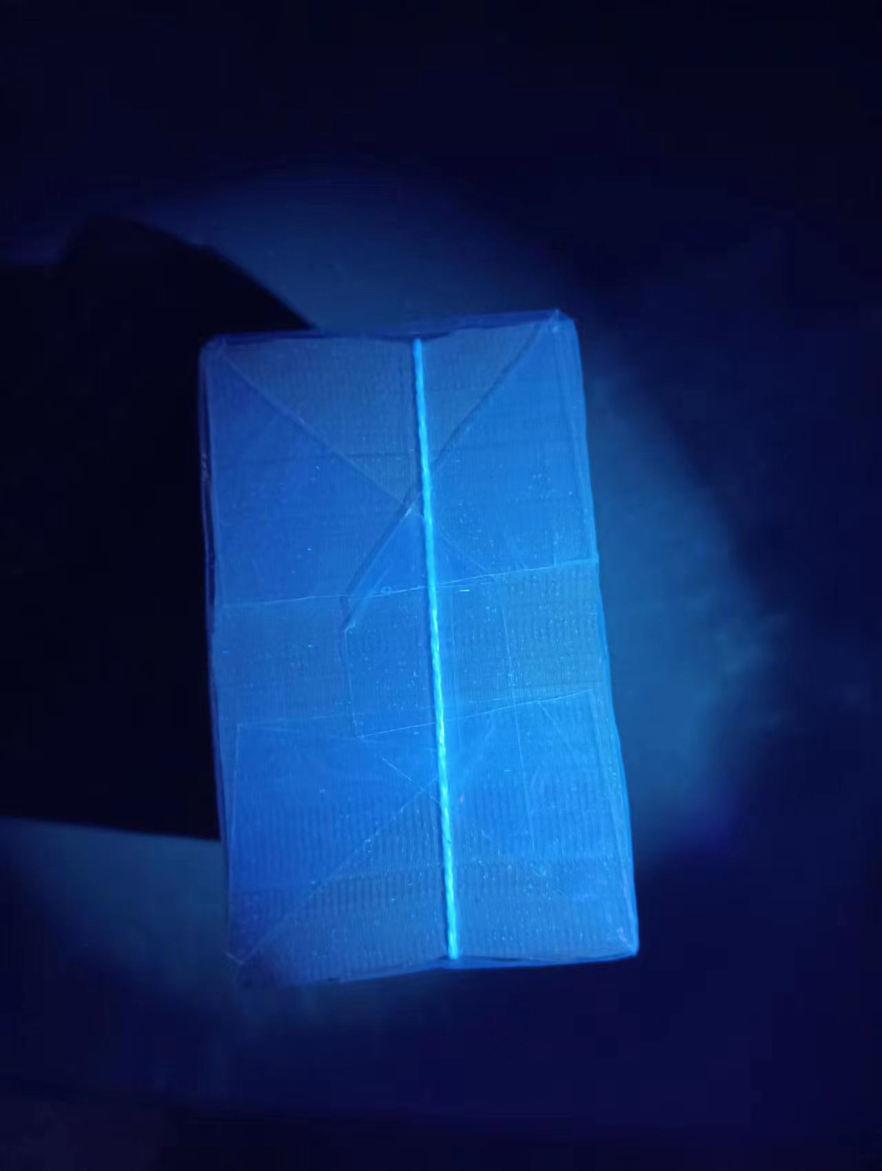 dvubb 图片点击可在新窗口打开查看