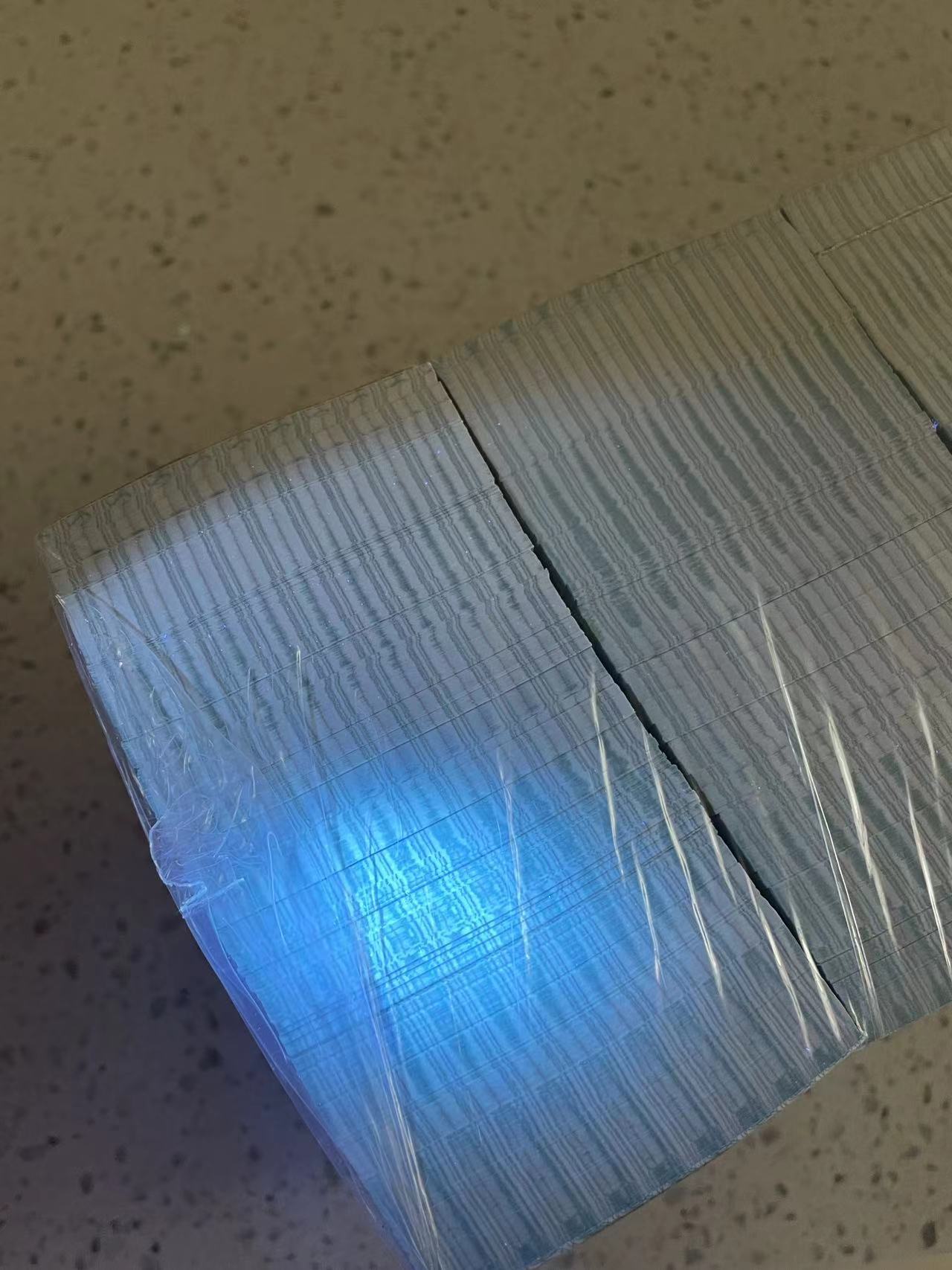 dvubb 图片点击可在新窗口打开查看