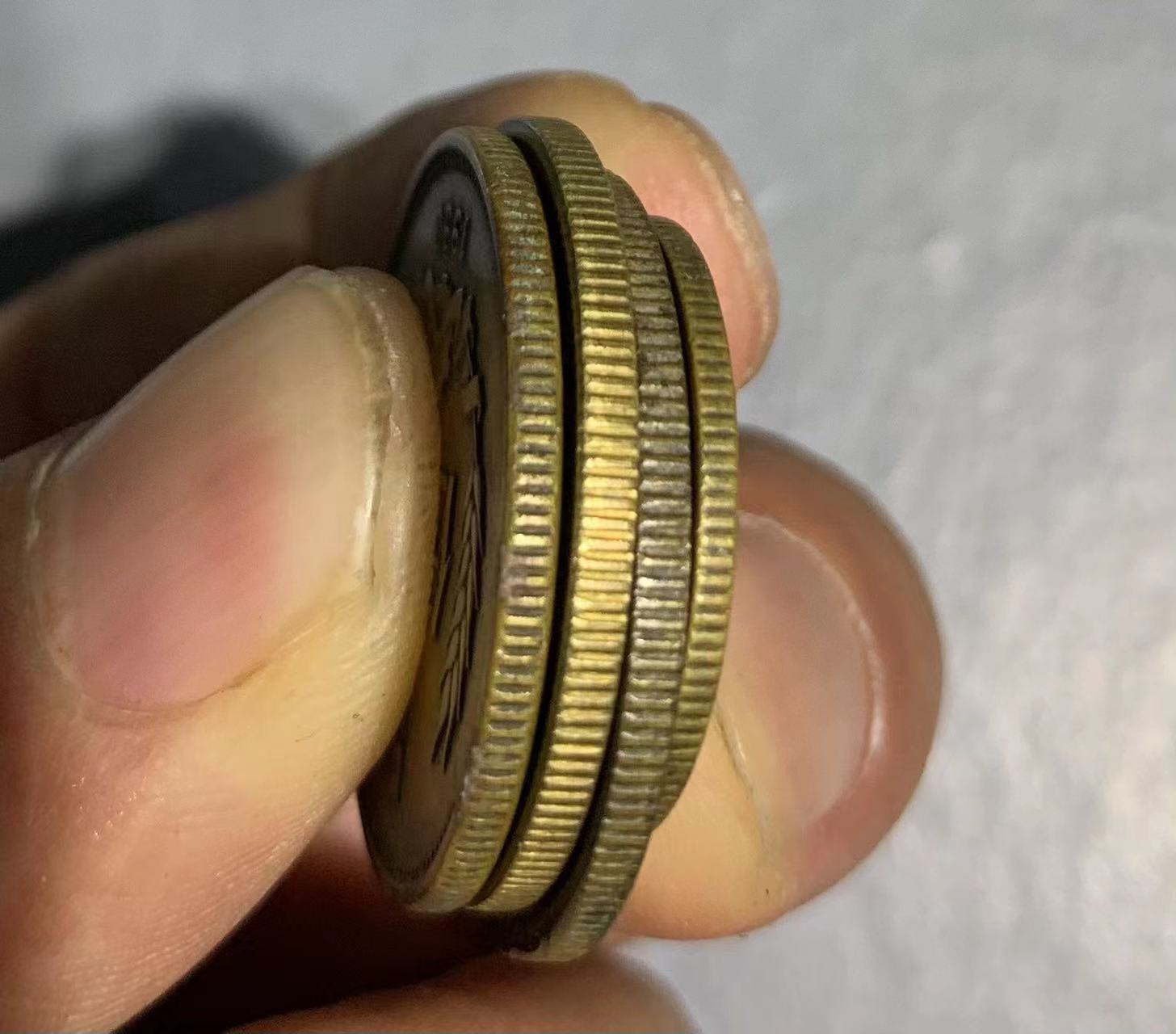 dvubb 图片点击可在新窗口打开查看