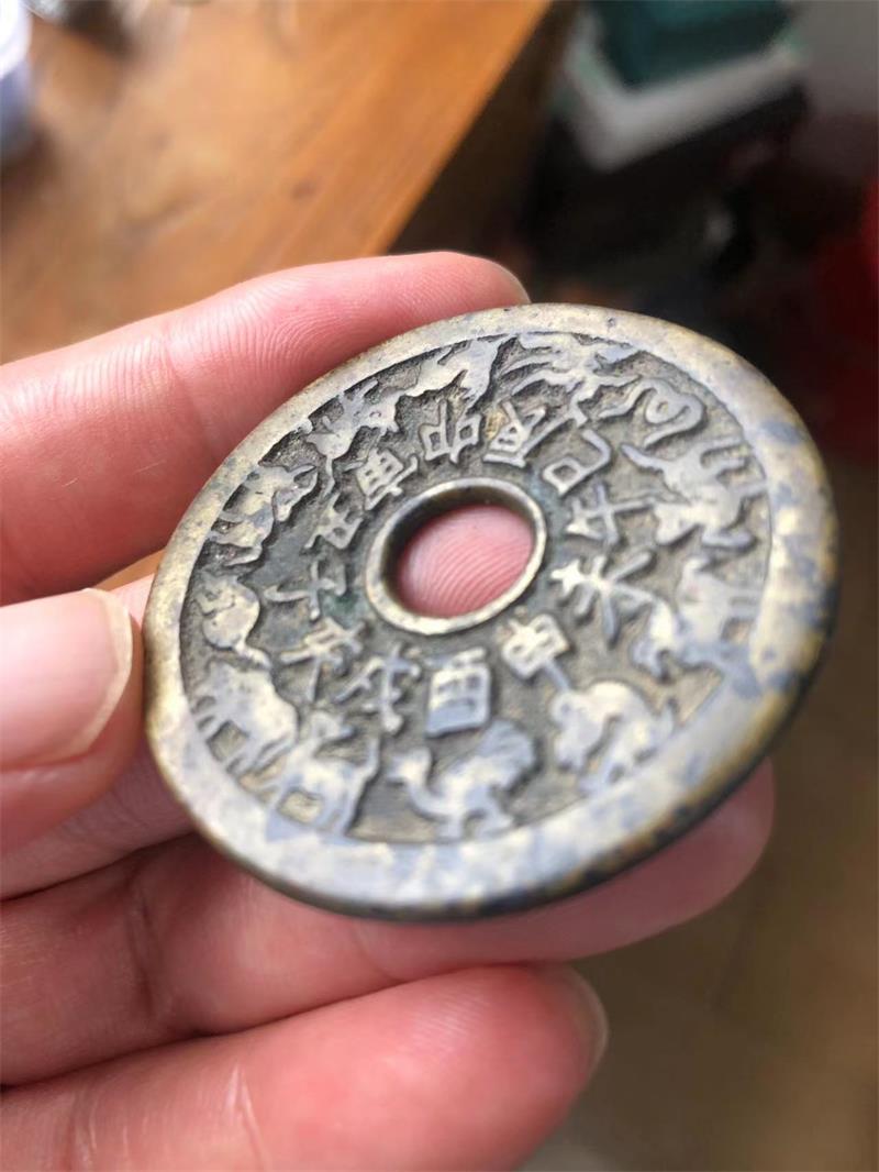 dvubb 图片点击可在新窗口打开查看