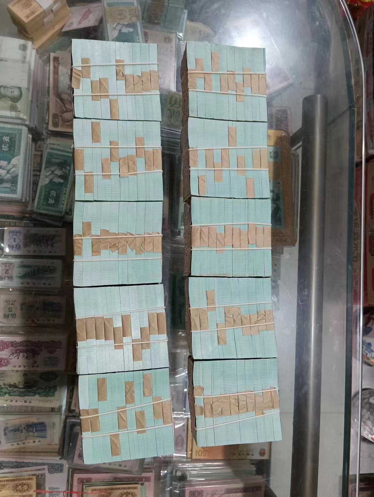 dvubb 图片点击可在新窗口打开查看