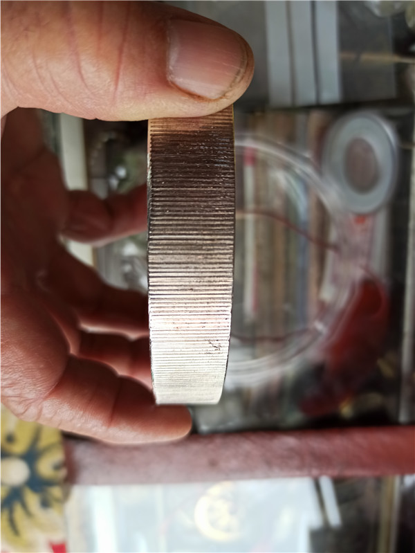 dvubb 图片点击可在新窗口打开查看