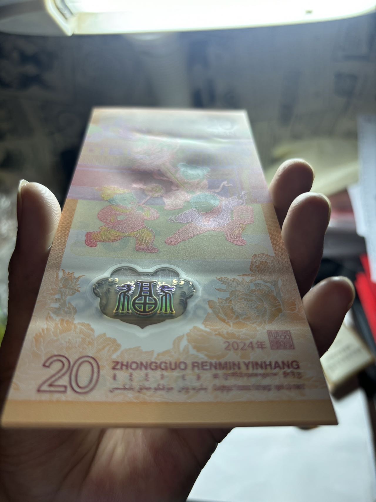 dvubb 图片点击可在新窗口打开查看