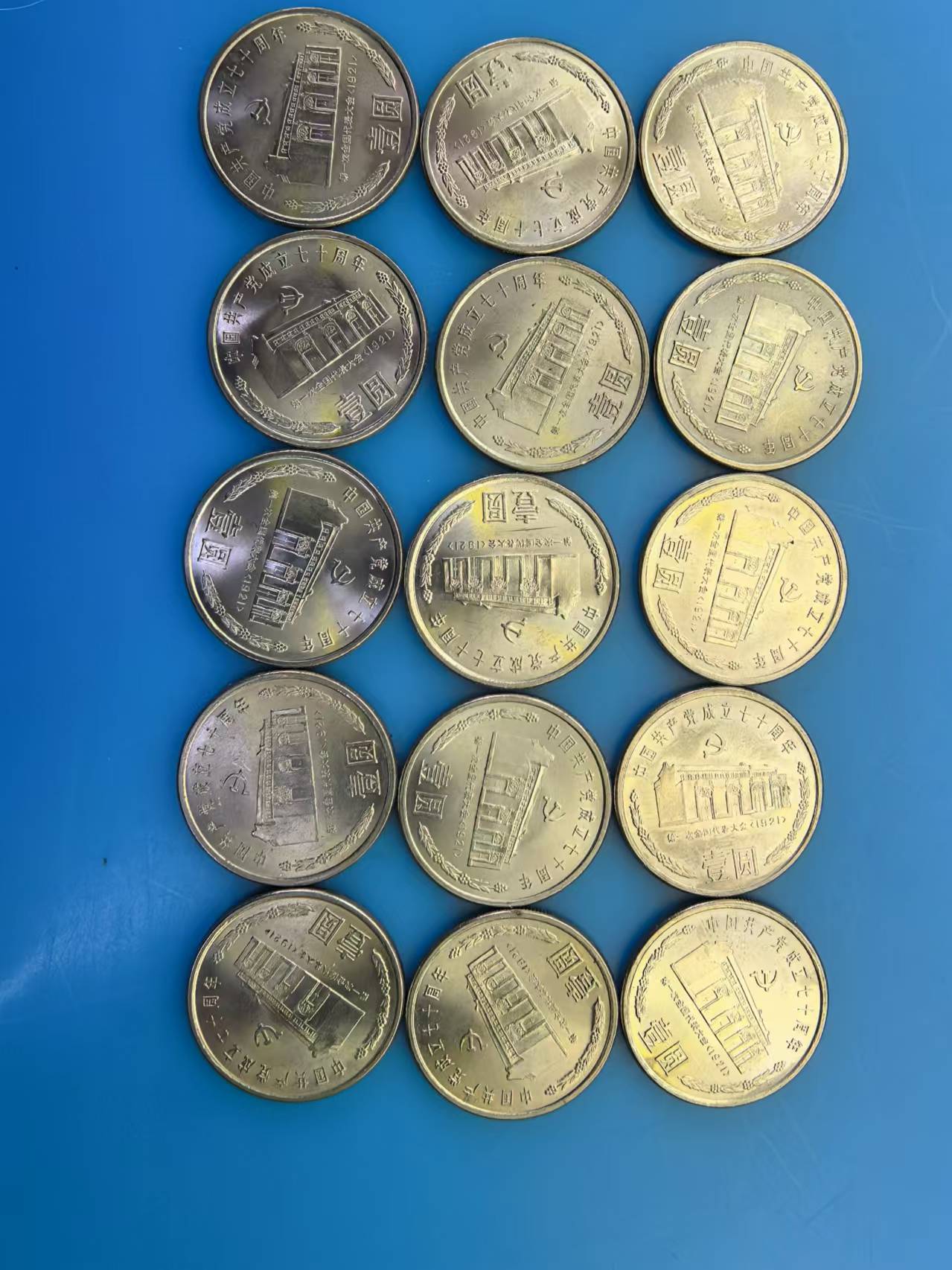 dvubb 图片点击可在新窗口打开查看