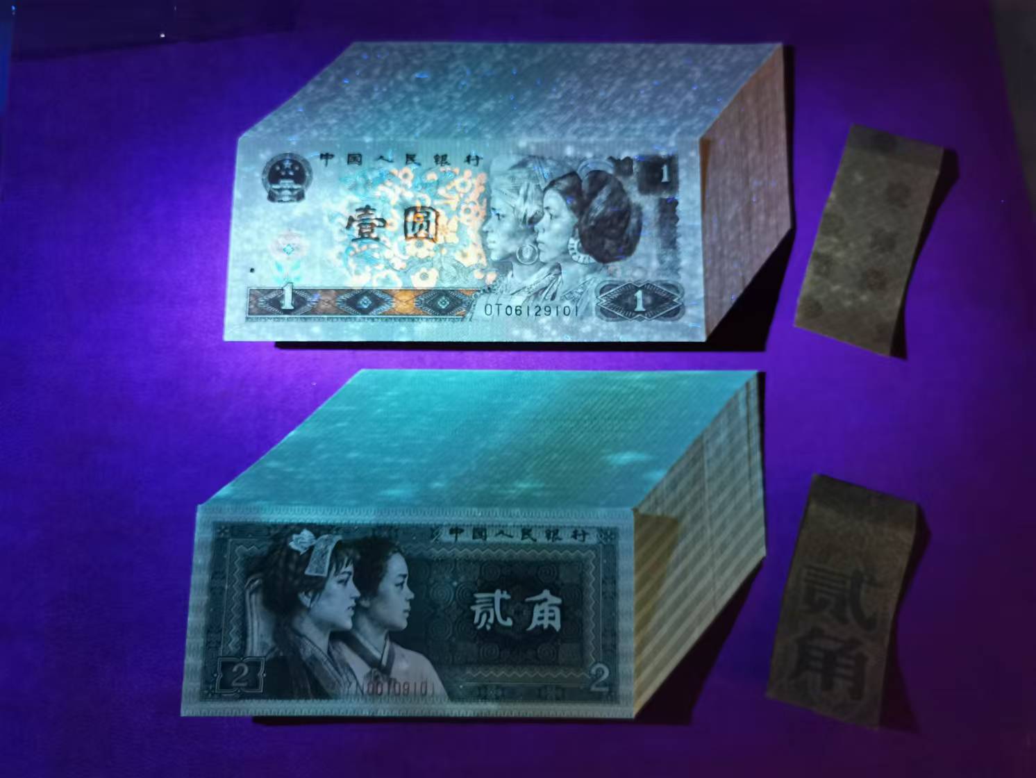 dvubb 图片点击可在新窗口打开查看