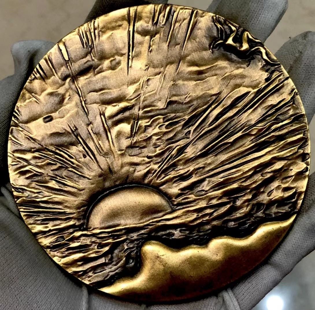 dvubb 图片点击可在新窗口打开查看