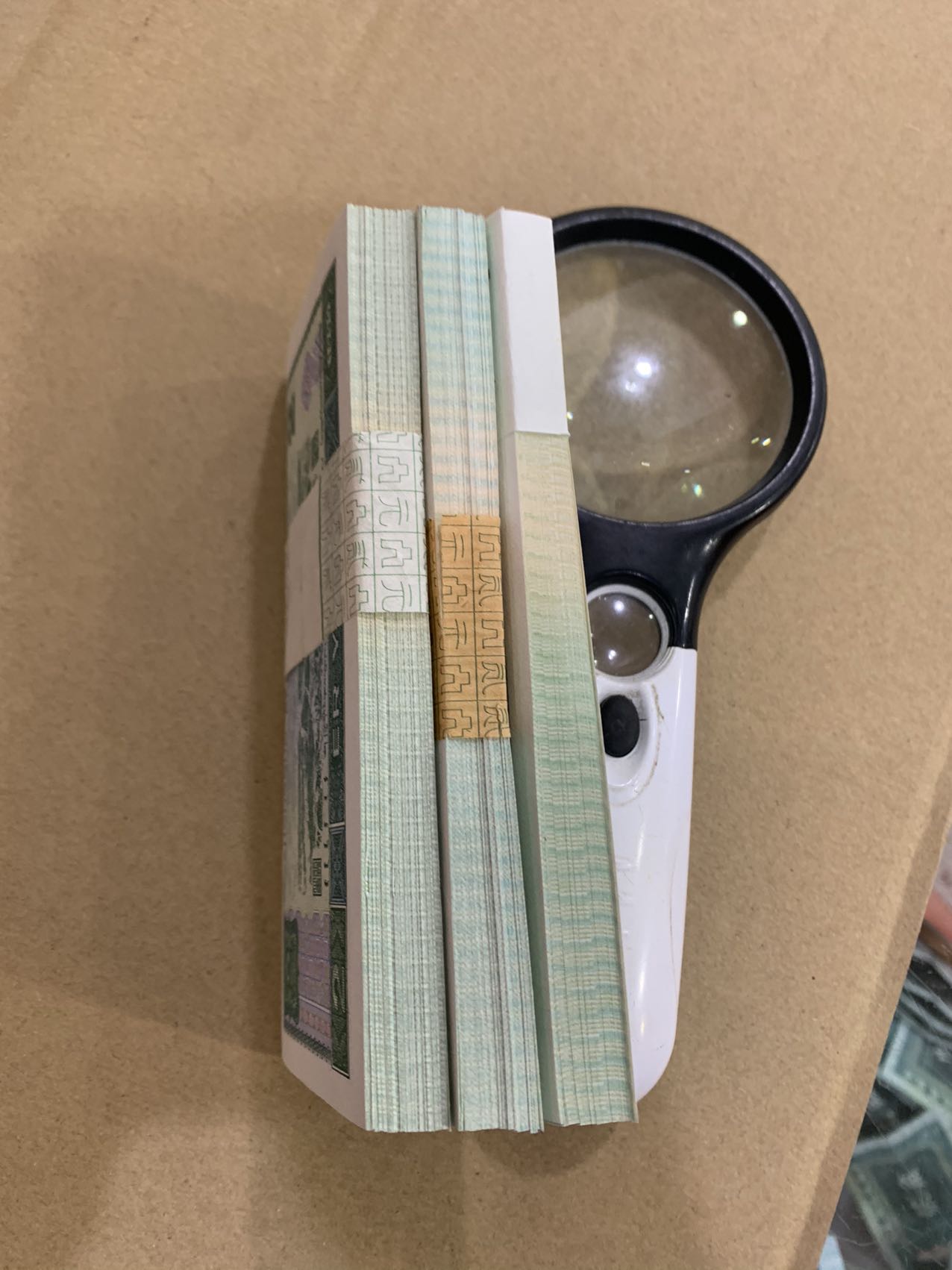 dvubb 图片点击可在新窗口打开查看