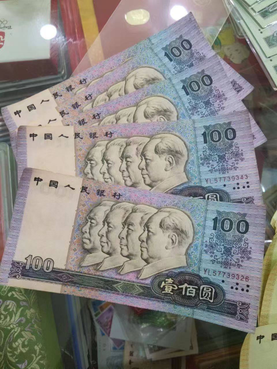 dvubb 图片点击可在新窗口打开查看