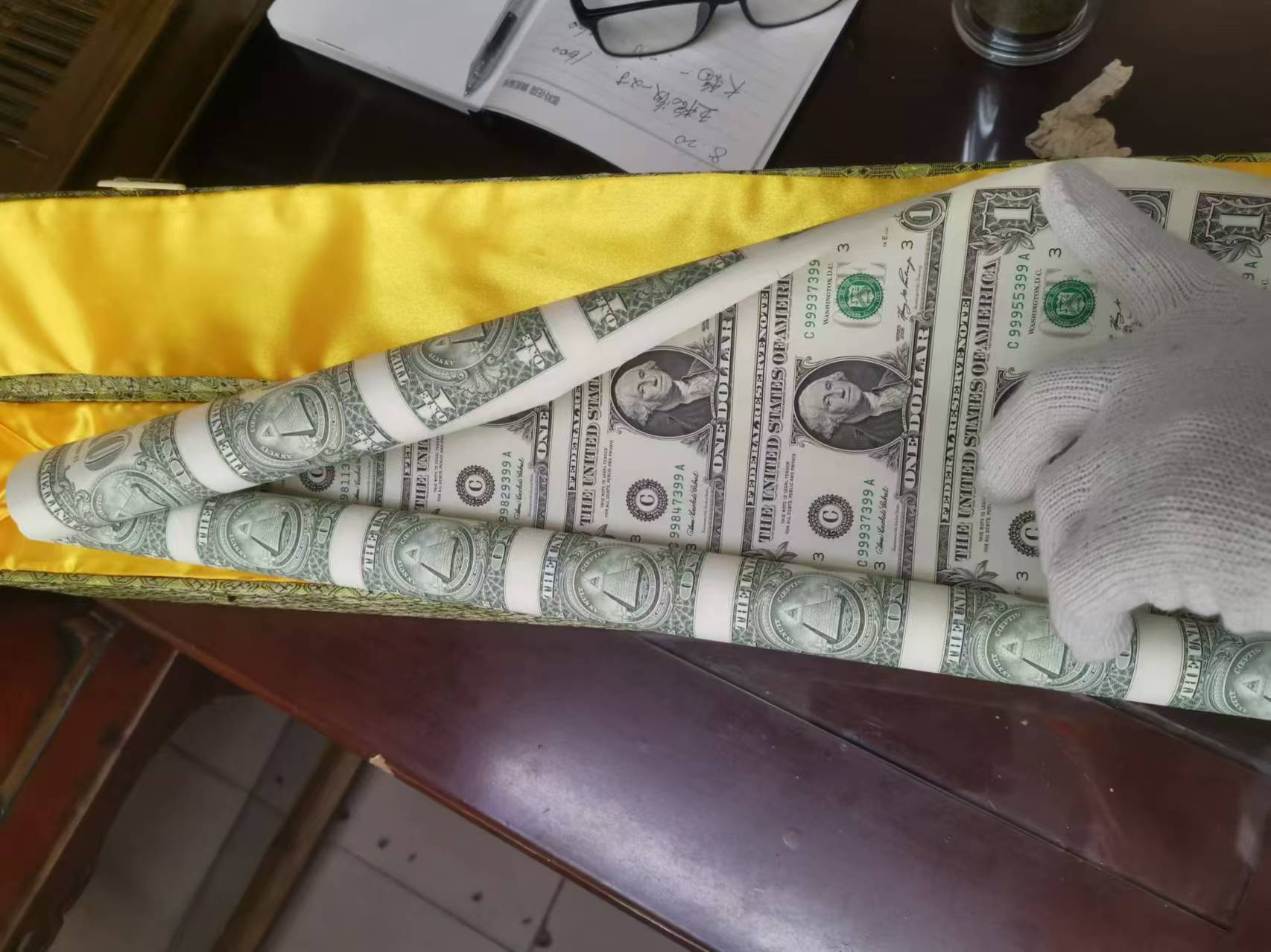 dvubb 图片点击可在新窗口打开查看