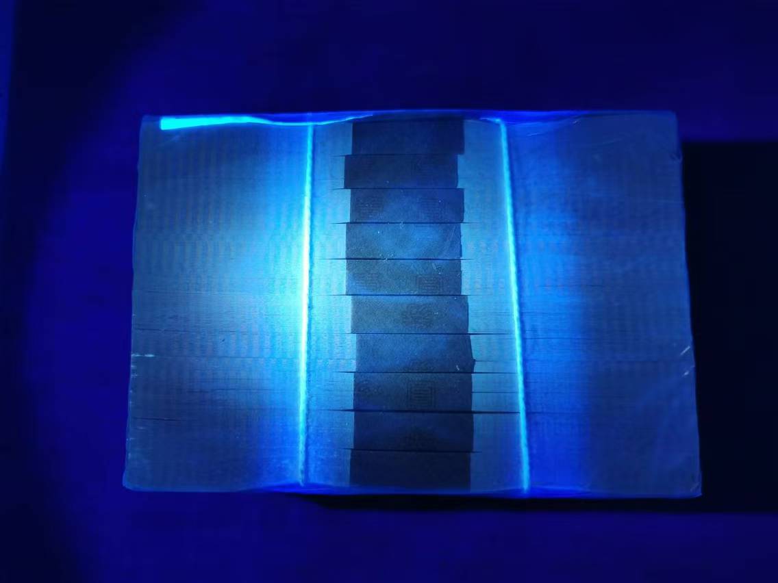 dvubb 图片点击可在新窗口打开查看