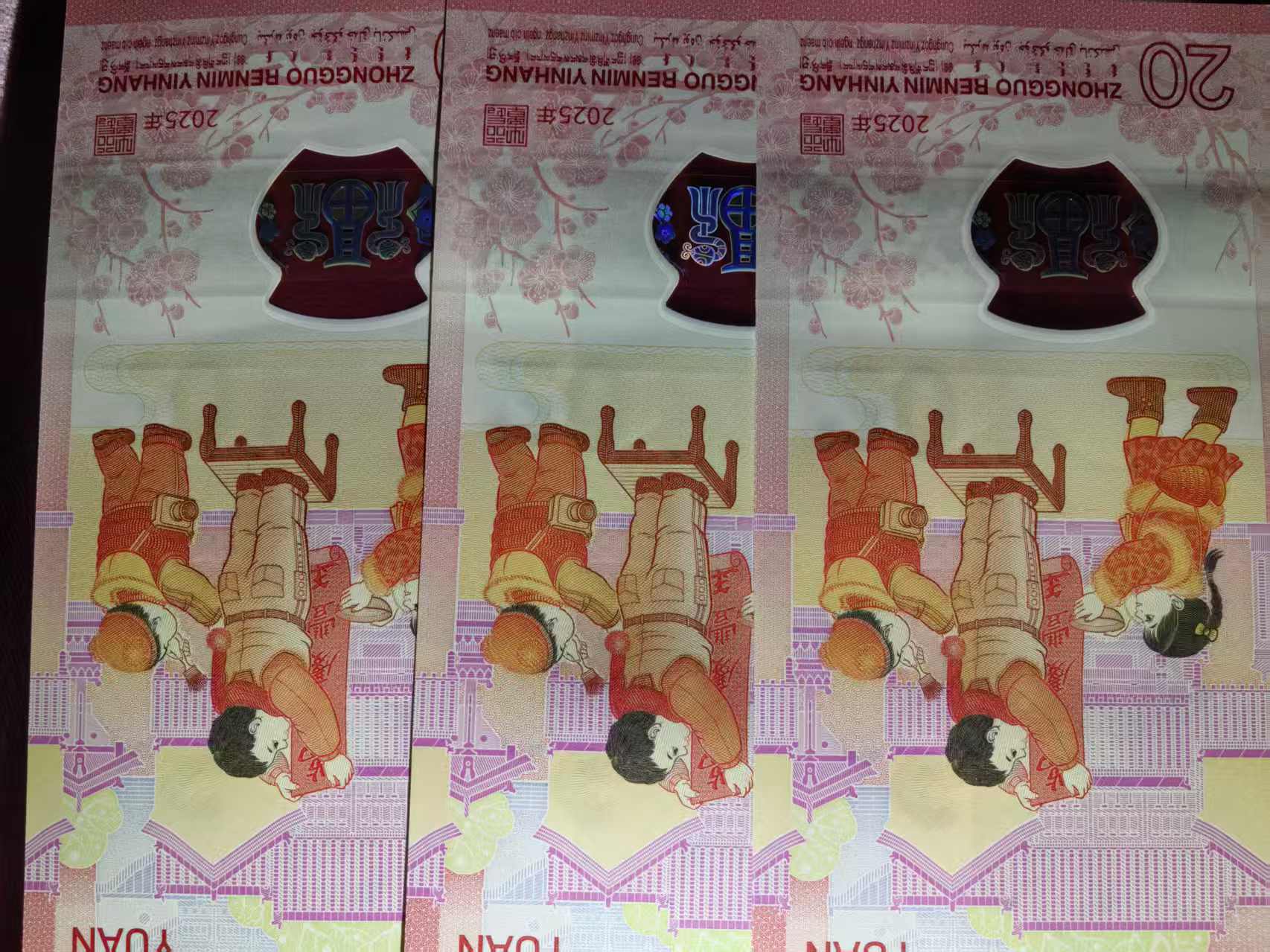 dvubb 图片点击可在新窗口打开查看