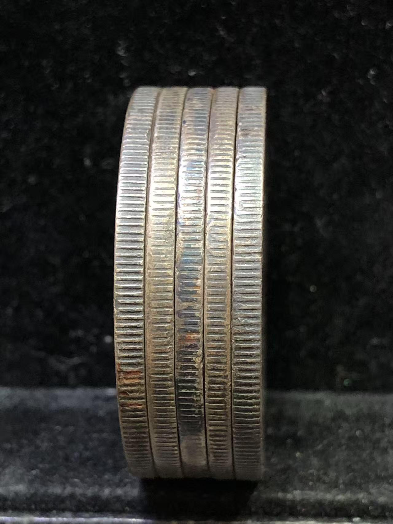 dvubb 图片点击可在新窗口打开查看