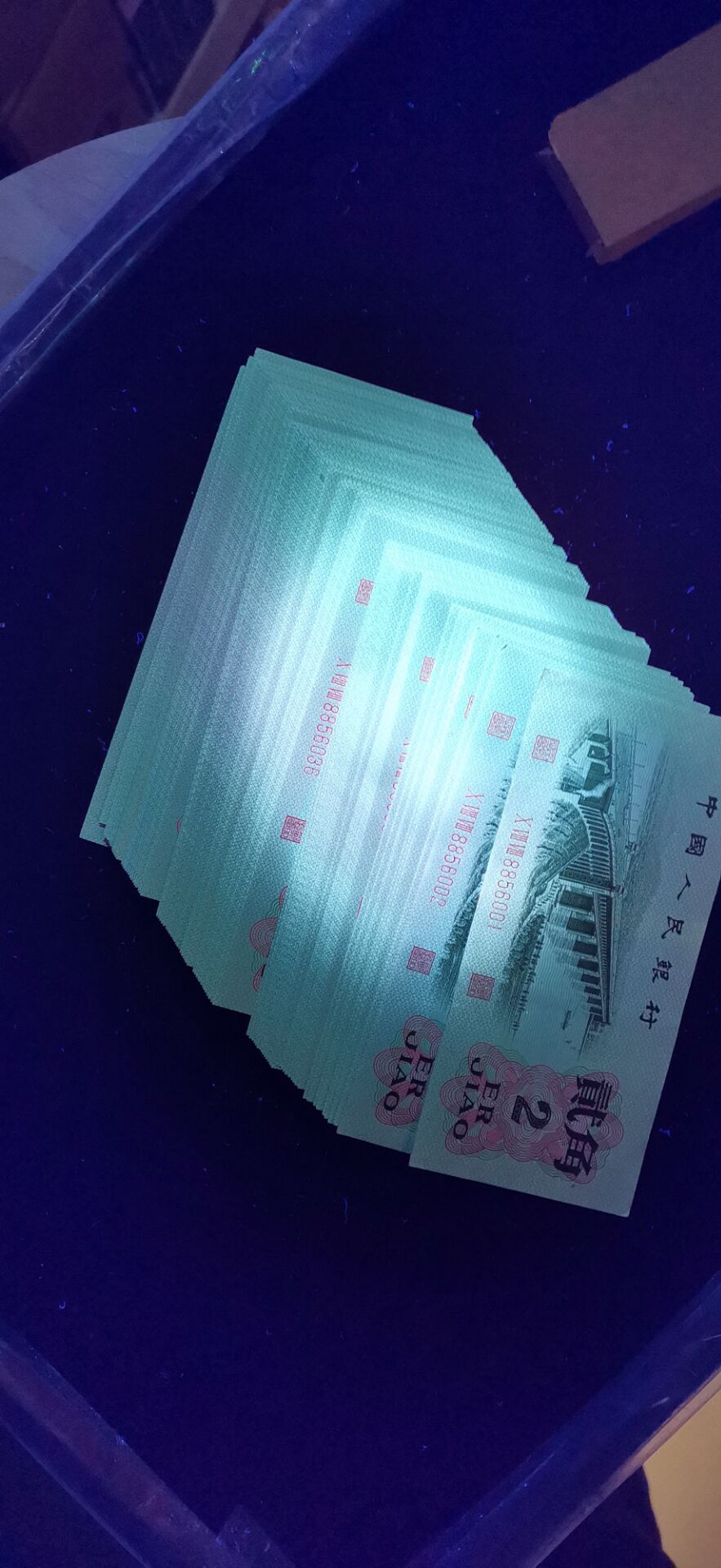 dvubb 图片点击可在新窗口打开查看