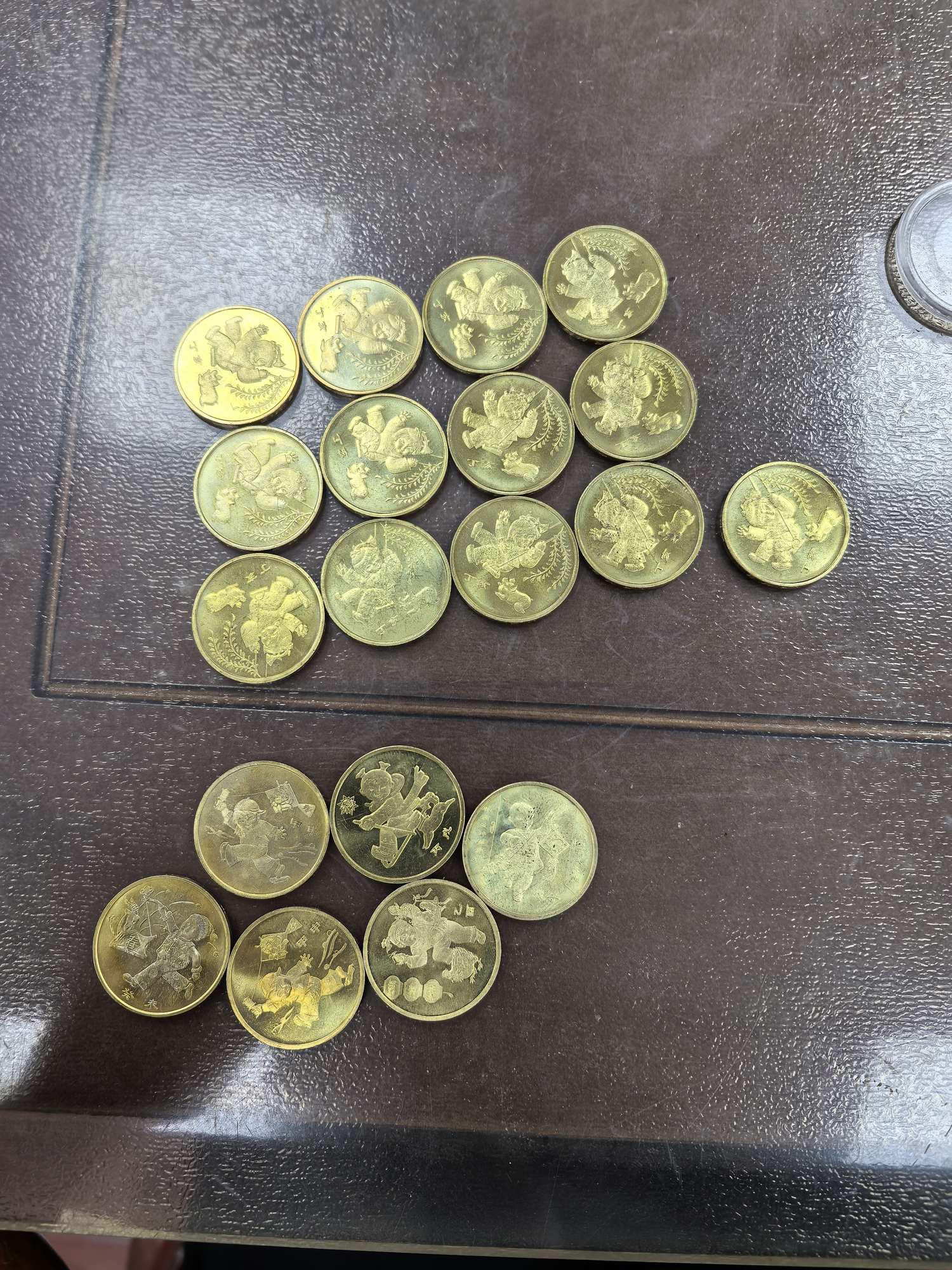 dvubb 图片点击可在新窗口打开查看