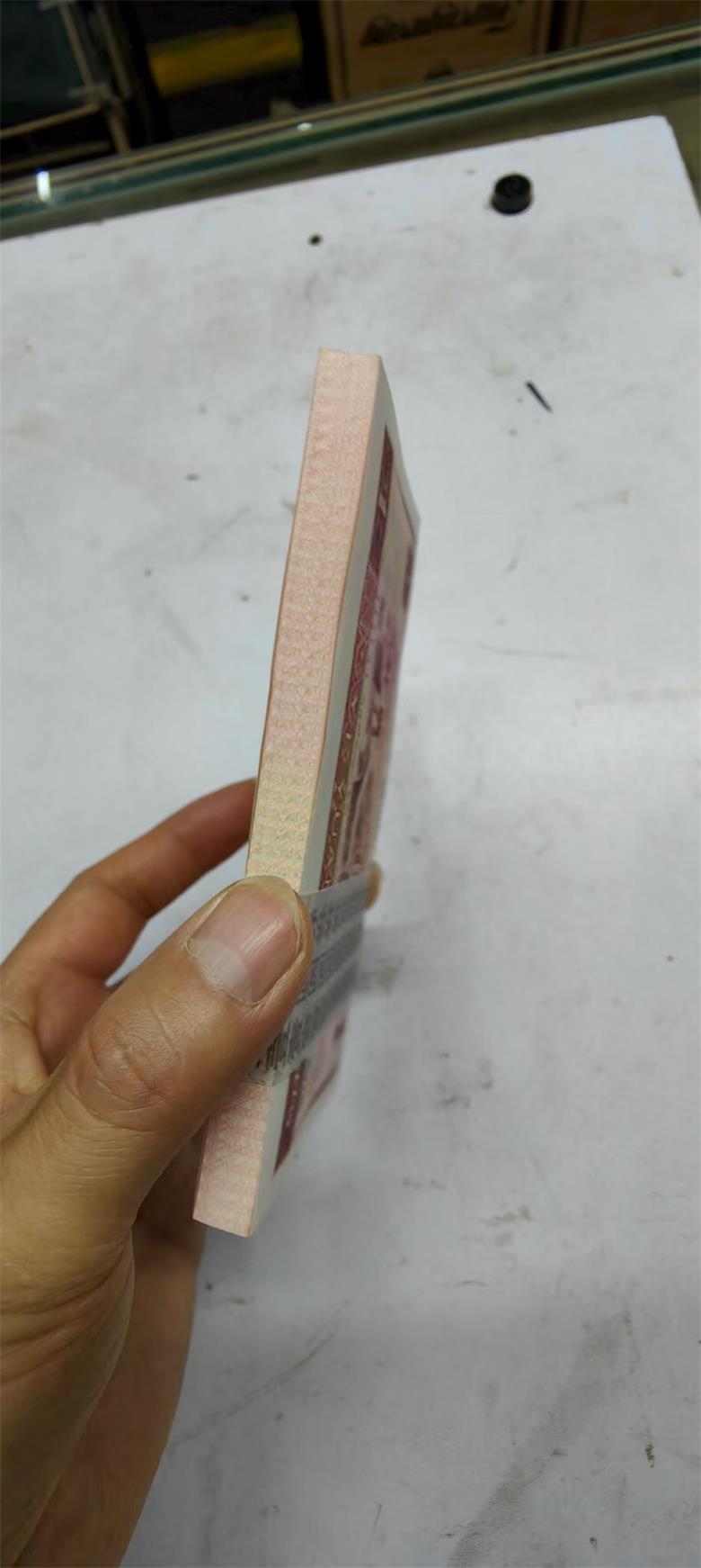 dvubb 图片点击可在新窗口打开查看