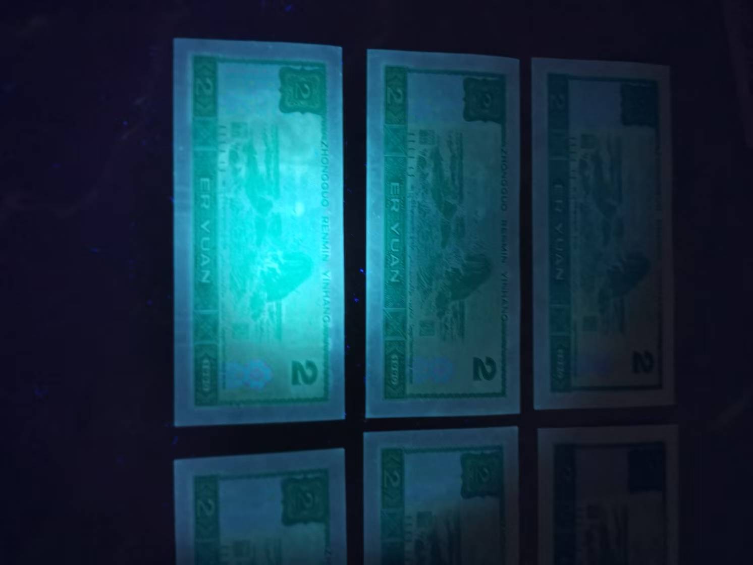 dvubb 图片点击可在新窗口打开查看