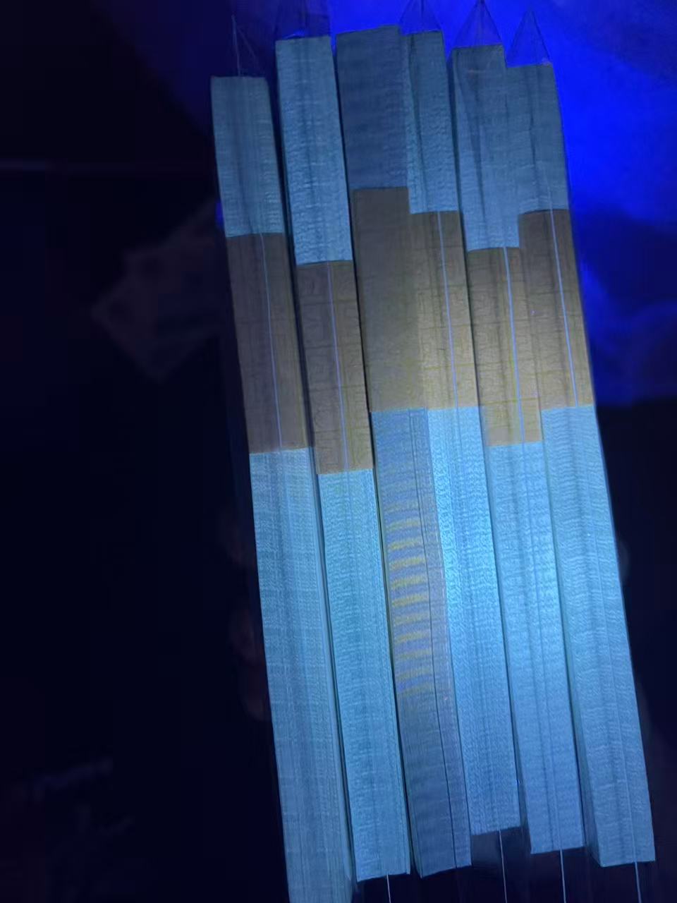 dvubb 图片点击可在新窗口打开查看