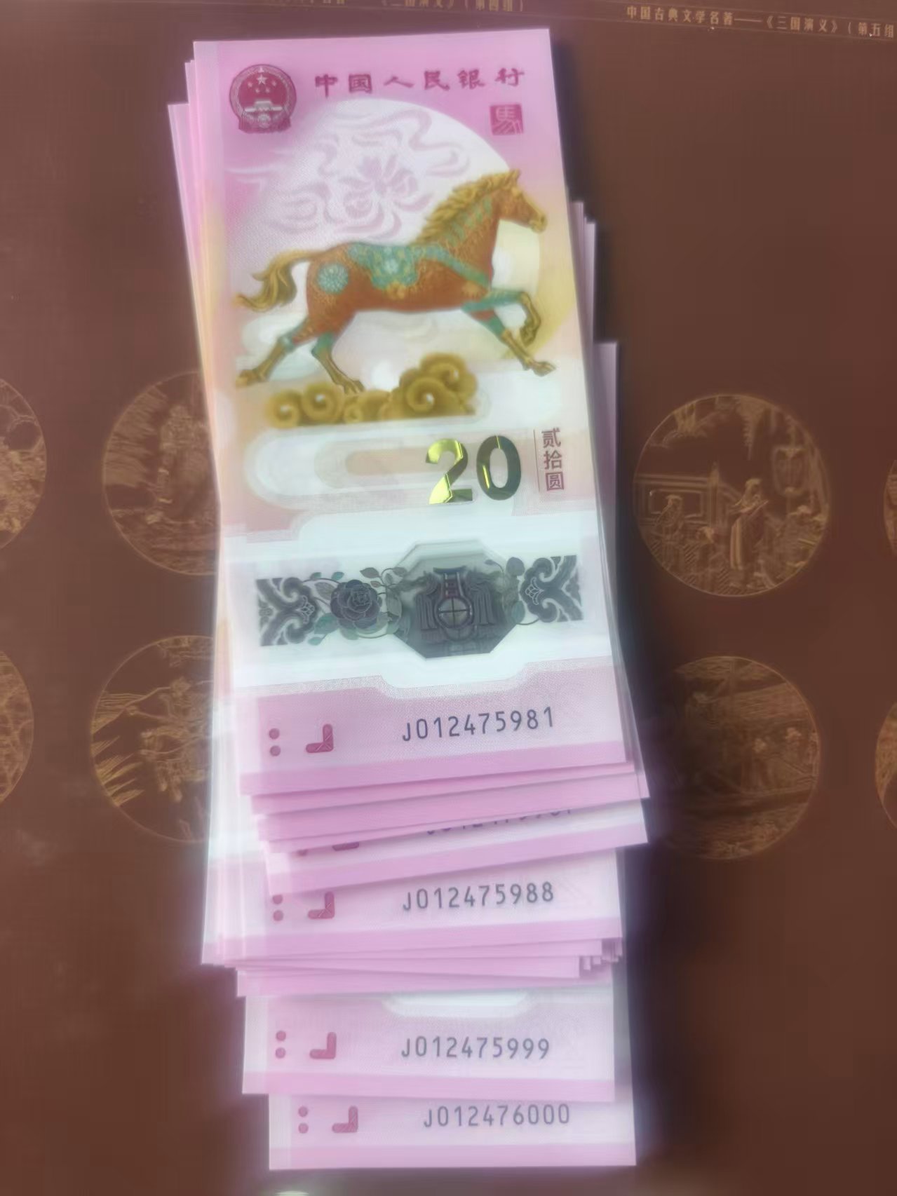 dvubb 图片点击可在新窗口打开查看